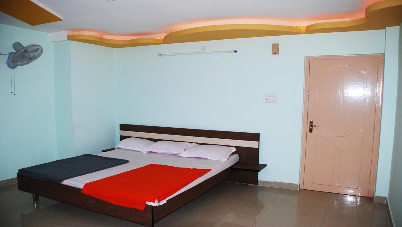 Ramas Residency Villa Srikalahasti Esterno foto